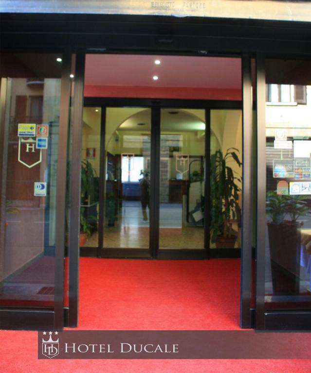 Hotel Ducale Vigevano Rum bild