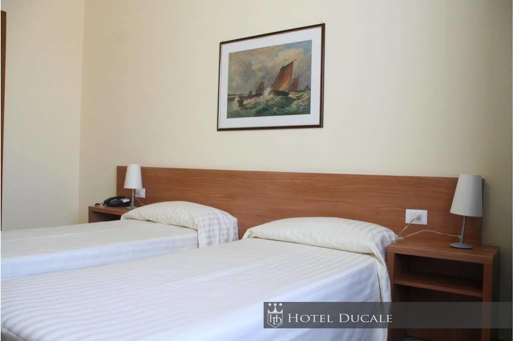 Hotel Ducale Vigevano Exteriör bild