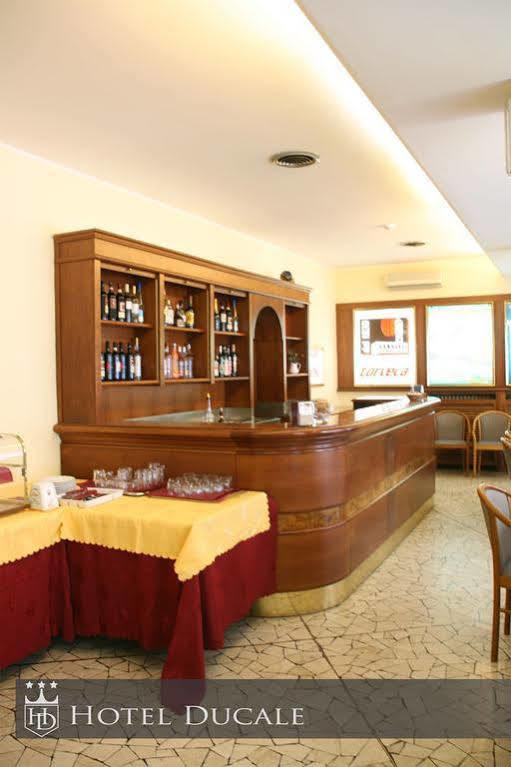 Hotel Ducale Vigevano Exteriör bild