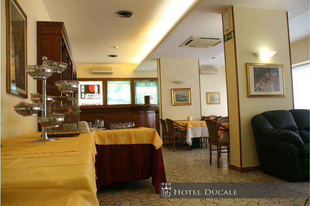 Hotel Ducale Vigevano Exteriör bild